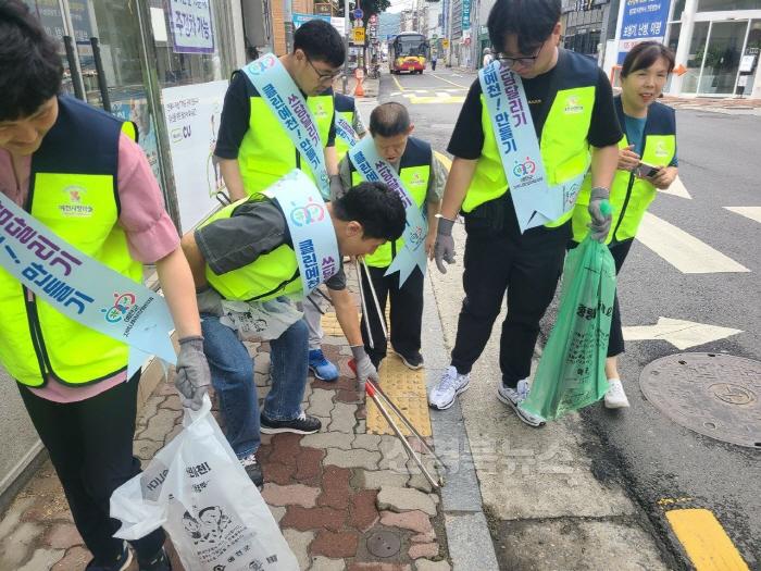 [크기변환](예천군)예천군지역사회보장협의체, 장애 인식개선 캠페인 및 플로깅 실시 (2).jpg
