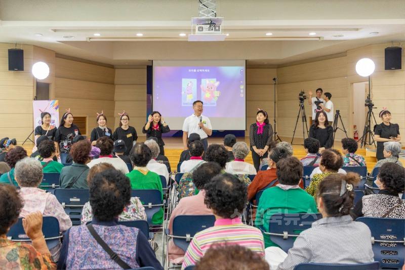 교육부 유튜브 모범생과 함께하는 디지털 생활문해박람회 (4) (2).jpg