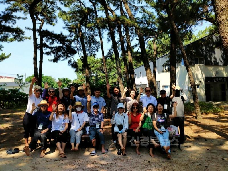 250620 포항의 숲과 푸른 바다 어우러진 ‘맨발걷기 40선’ 강좌 인기.jpeg
