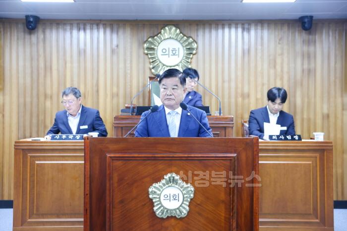 [크기변환]20250620 103809 제293회 영주시의회 제1차 정례회 제3차 본회의 폐회.jpg