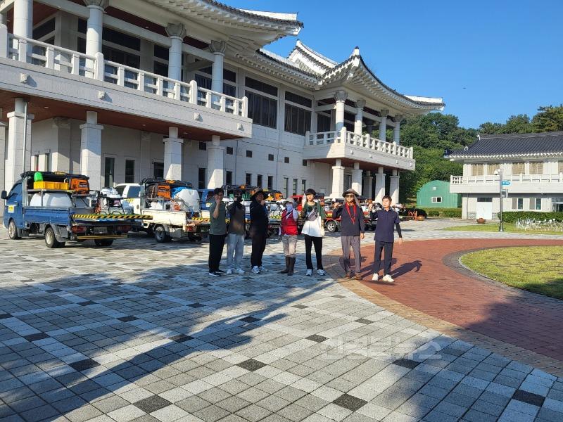 [경산시보도자료]삼성현, 드론 활용한 항공방제로 시민 건강 지킨다(3).jpg