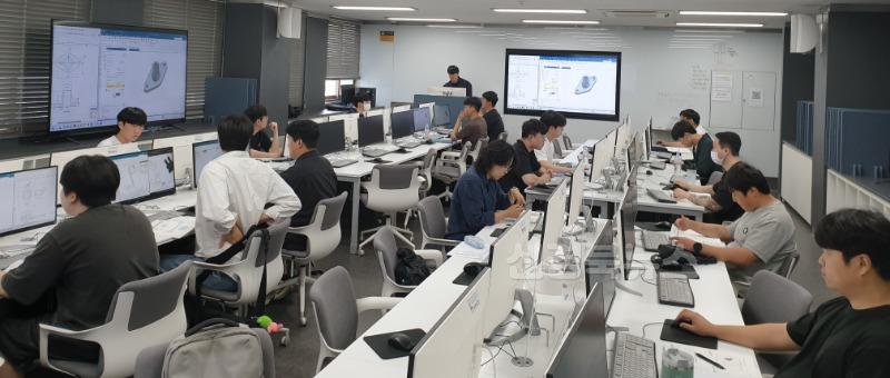 6 [사진] 영천시, 뿌리산업 부품설계 기술전문인력 공급 교육훈련 추진 (2).jpg