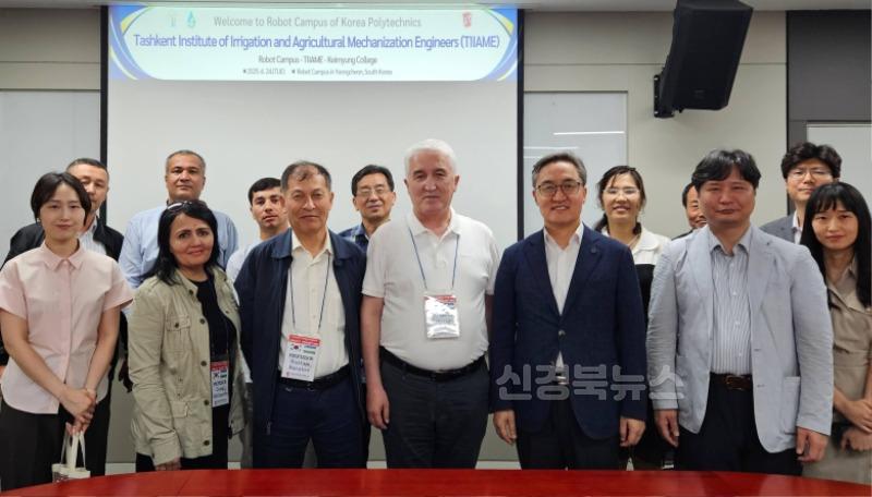 9 [사진] 우즈베키스탄 TIIAME 메카트로닉스 테크니쿰 관계자, 한국폴리텍대학 로봇캠퍼스 방문.jpg