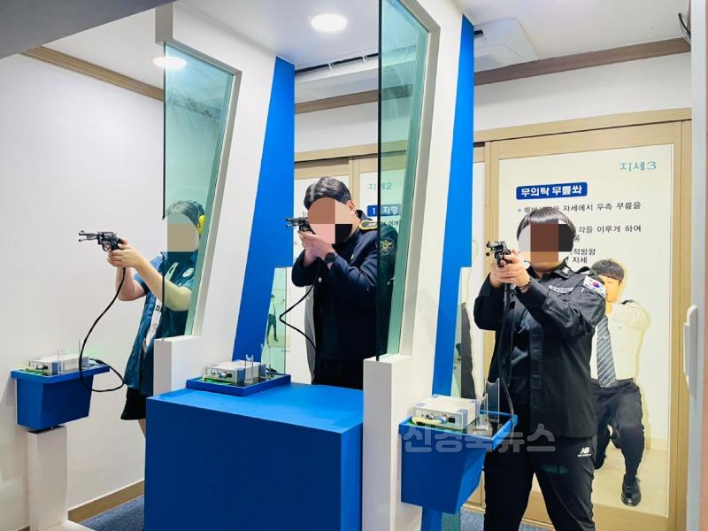 김천시 학교밖청소년지원센터, 구미 경찰학교 견학-가족행복과(사진1).jpg