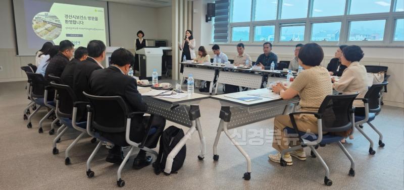 [경산시보도자료]캄보디아 초청연수단 경산시보건소 견학(1).jpg