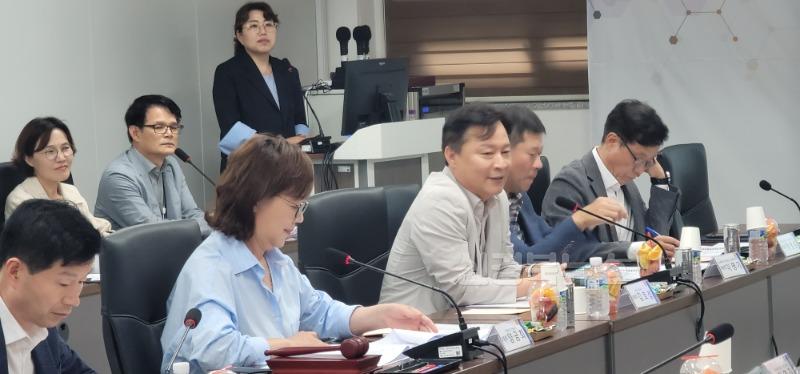 [반도체방산과]경북 구미 방산혁신클러스터 지역협의회.jpeg