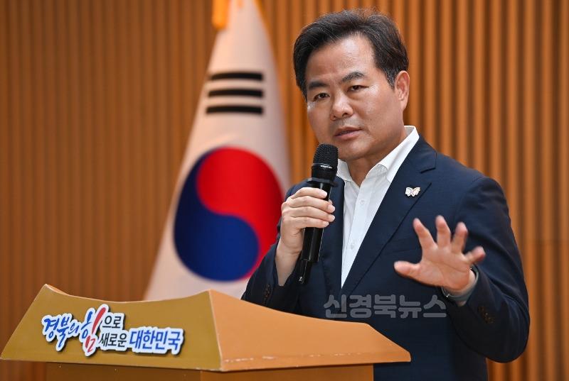 3._2025년_지방세정_종합평가_및_모범납세자_시상식(인사말).jpg