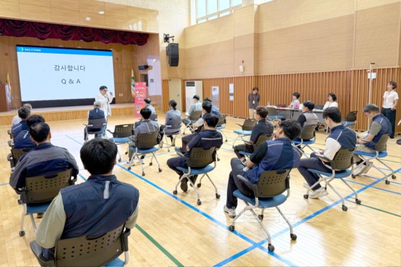 250626보도자료(청송군보건의료원 공중보건의사와 함께하는 '하트비트2040챌린지' 프로그램 운영) (2).jpg
