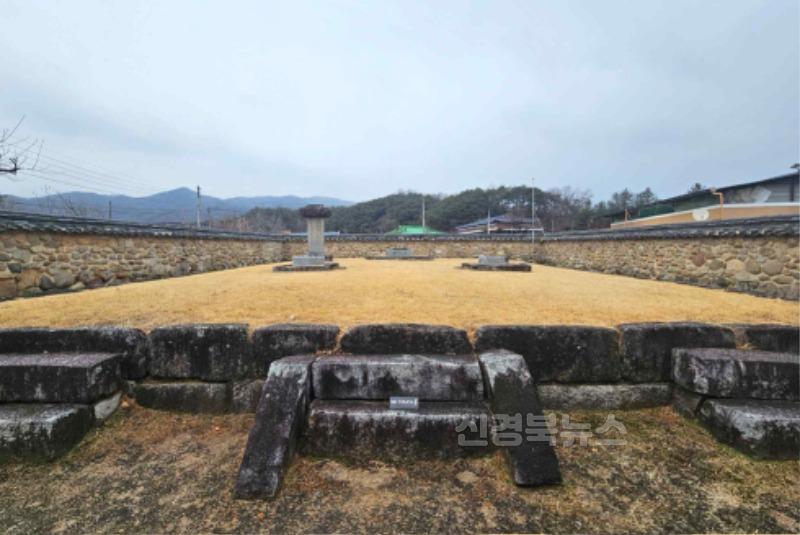 영주-3-4 금성대군신단 모습.jpg