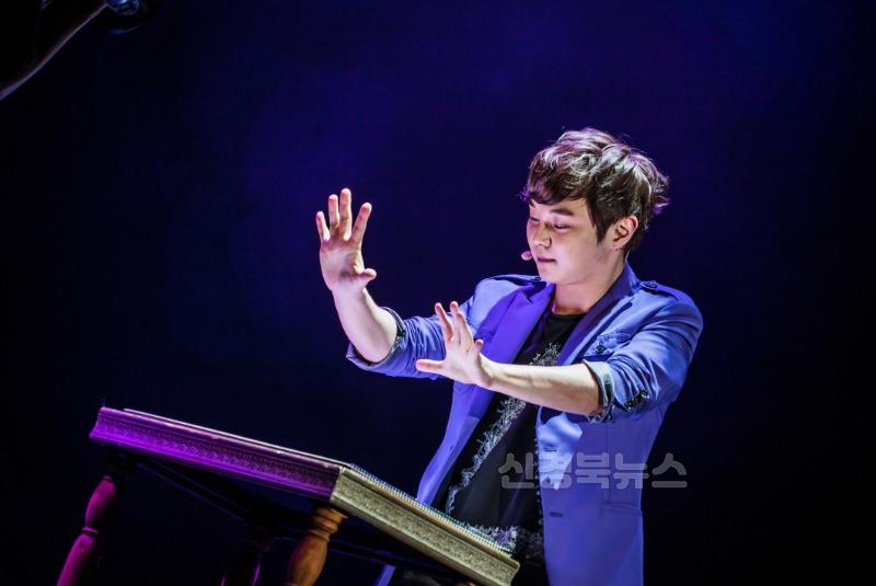 문화재단_지역 경제에 기여한 최현우 마술쇼 미스티커스-3.jpg