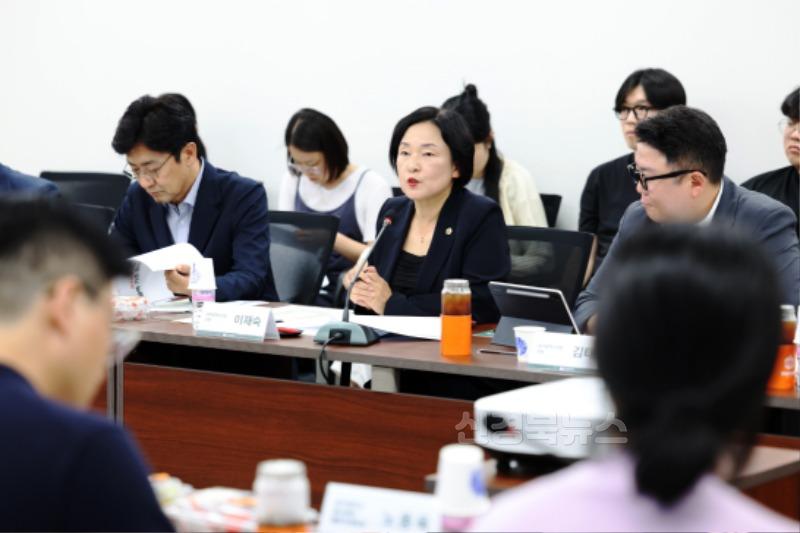 대구미래혁신포럼 세미나 현장 사진3.jpg