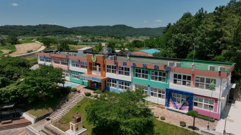 단밀초 드론 건물 전경1.jpg