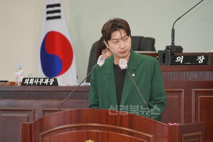 [크기변환]250630 강민욱의원 구정질문 사진원본.JPG