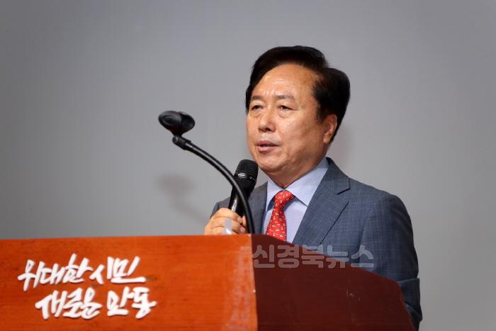 [크기변환]0701 권기창 안동시장, 민선 8기 4년 차 첫날 “시민 속으로” (1).JPG