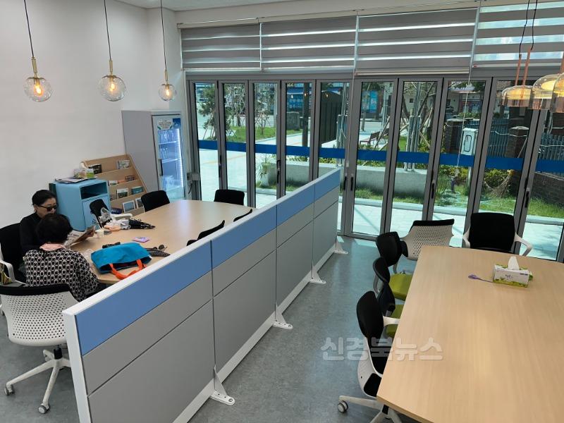 경산시 - 남부동 무더위쉼터 이용 활성화로 여름철 건강 지키기(이용사진).jpg