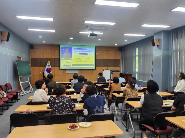 [크기변환]0706 안동시  여름철 농업인 건강관리 교육 실시 (2).jpg