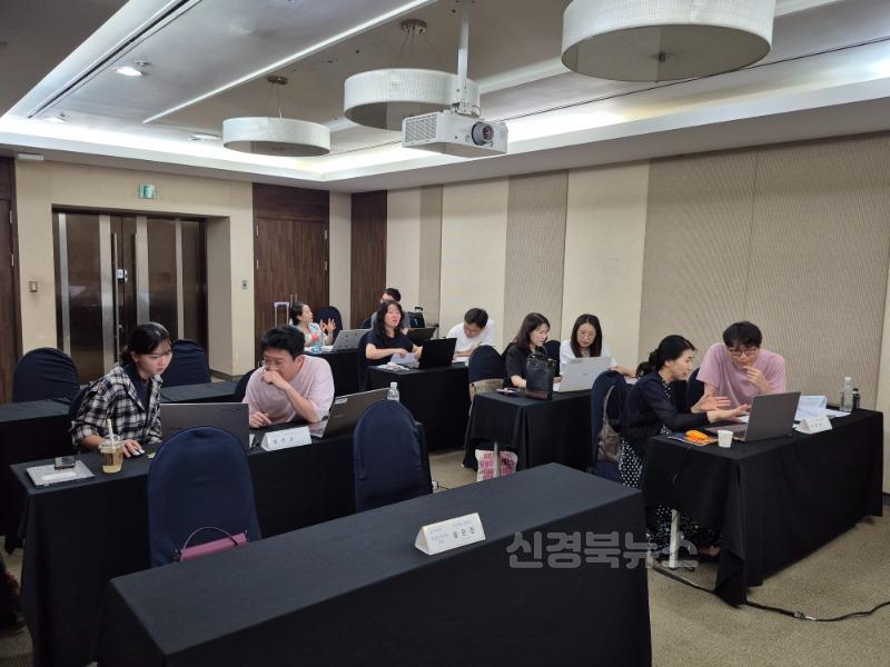 4.경북교육청, 2025학년도 1학기 선행교육 예방 학교 자체 점검 시행(공교육 정상화를 위한 학교 현장의 노력)(선행학습 점검 도움자료 제작 TF모습)_02.jpg