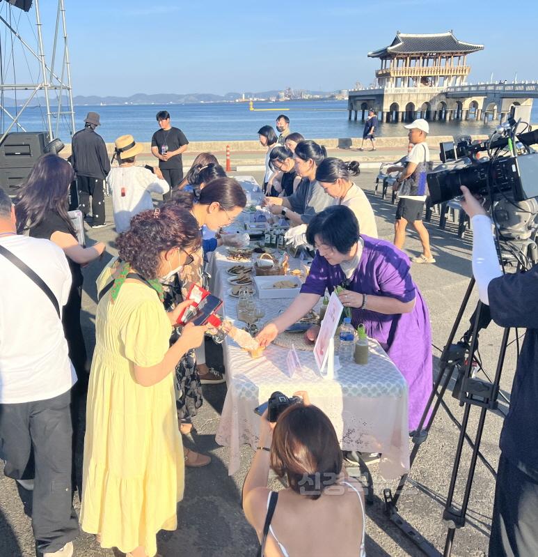 250707 장기 산딸기 카라멜·이바비 그린술빵, 포항 시그니처 디저트 선정.jpeg