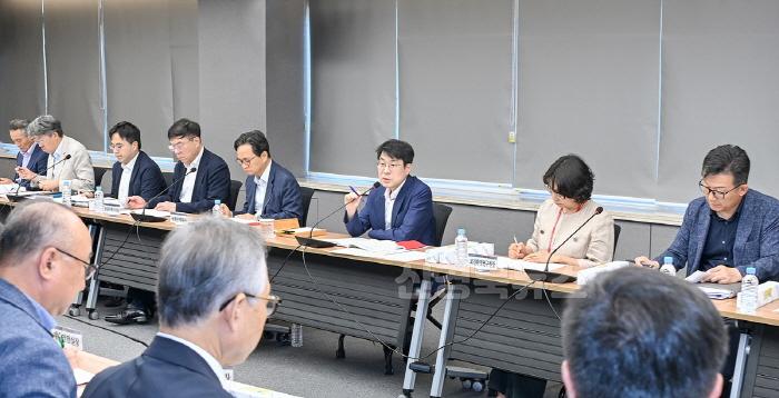 [크기변환][붙임]_간부회의_사진_2.jpg