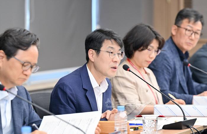 [크기변환][붙임]_간부회의_사진_3.jpg