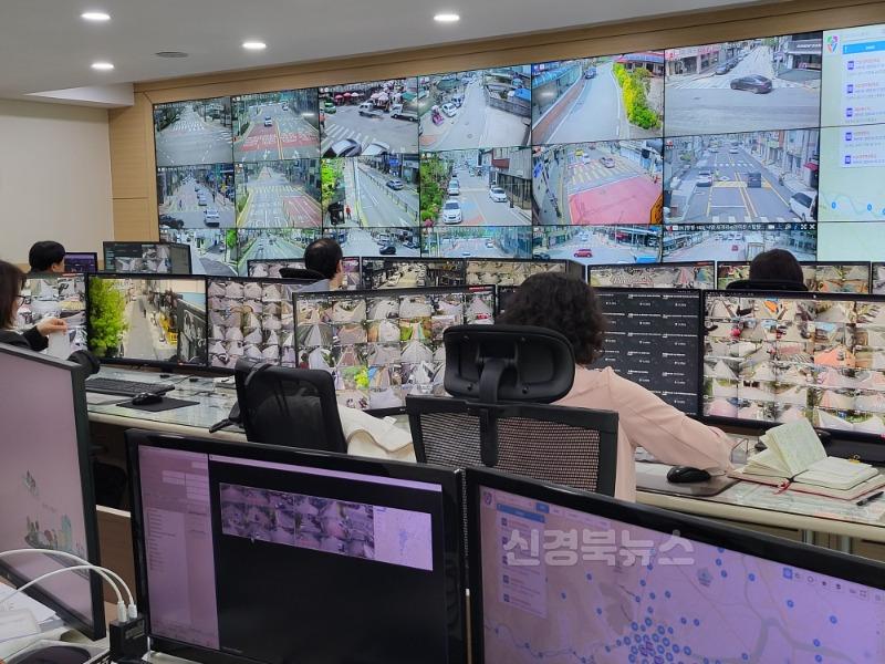 [상주시 안전재난실]관제센터 사진.jpg