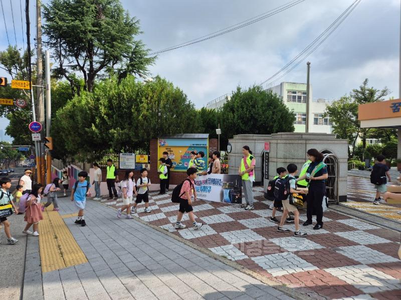 보도자료(250708(대11)대구 남구 대명11동 청소년지도협의회 학교폭력 예방 캠페인 개최)2.jpeg