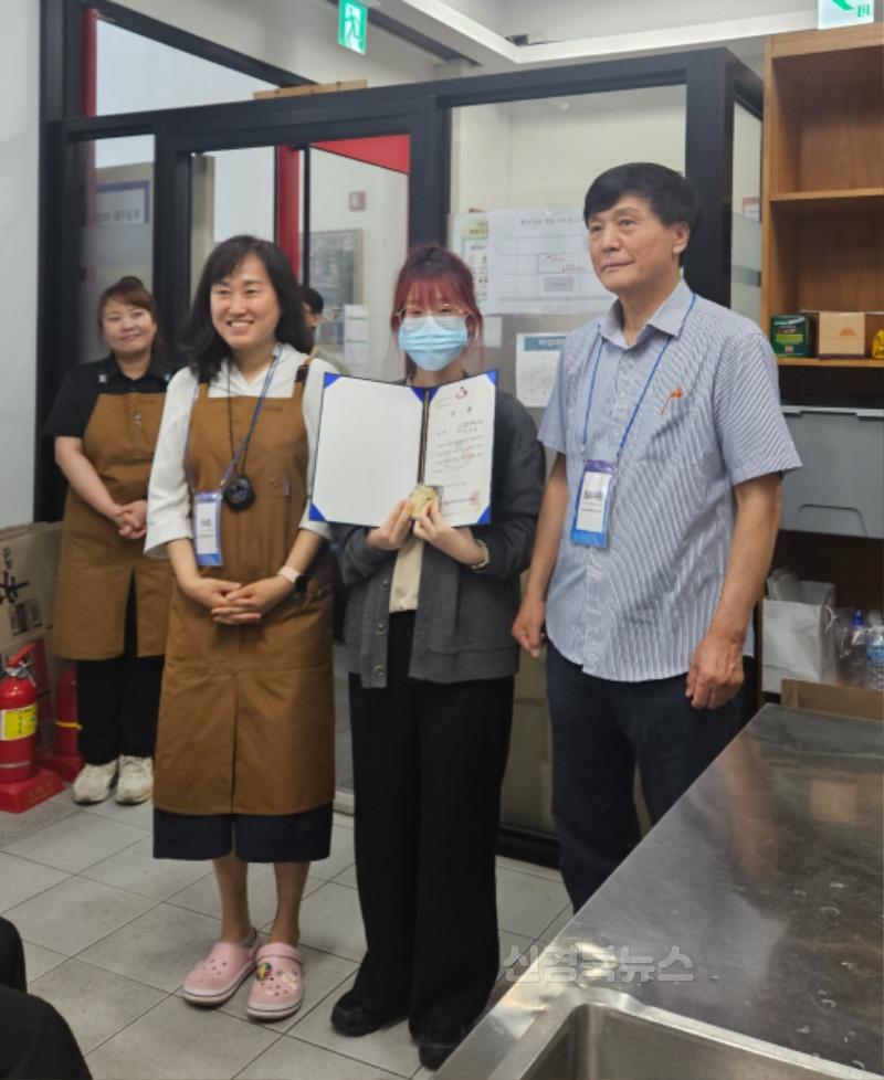 영주-6-2 영주시 발달장애인 선수 바리스타 1위 이다정.jpg
