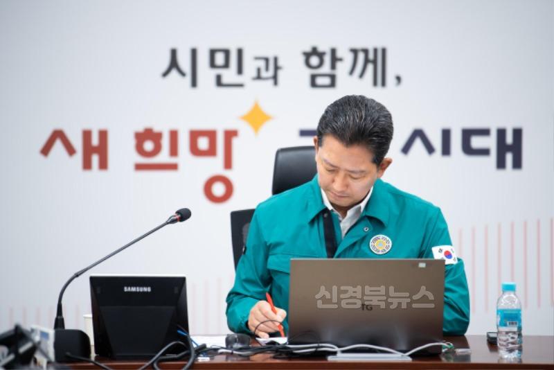 [홍보담당관]김장호 구미시장이 대통령 주재 안전치안점검 회의에 참석하고 있다. (250605).jpg