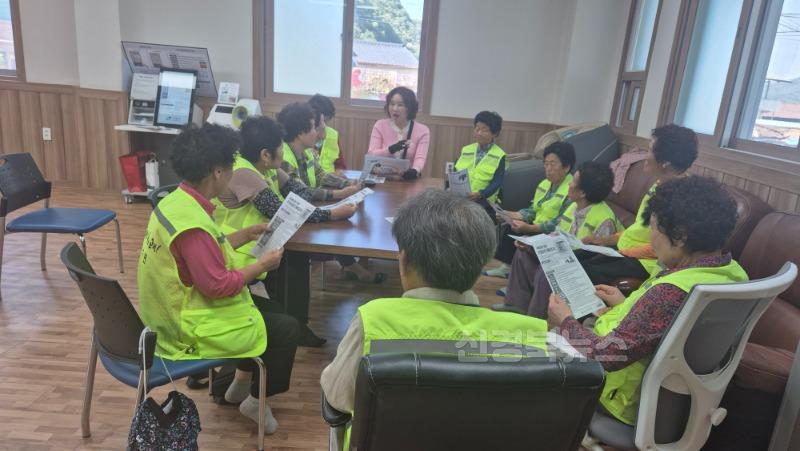 07.10.(목)-3 보도자료(운수면, 노인일자리 참여자 혹서기 안전교육 실시)(2).jpeg