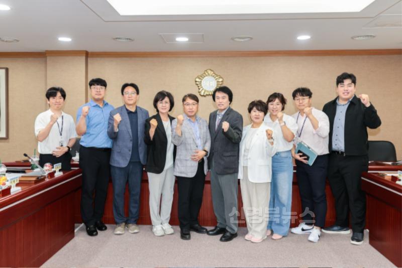 단체사진.JPG