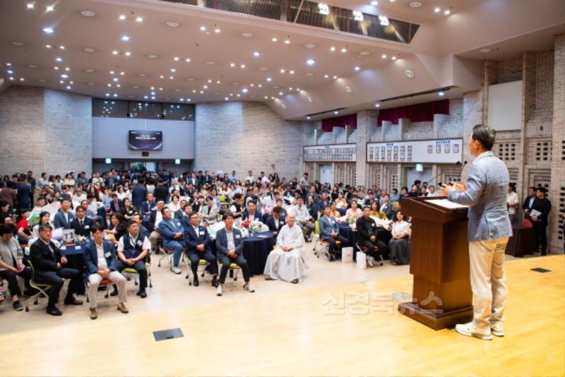 (총무과)2025 구미시민 어워즈  여러분 덕분愛 구미는 '희망' 입니다3.jpeg
