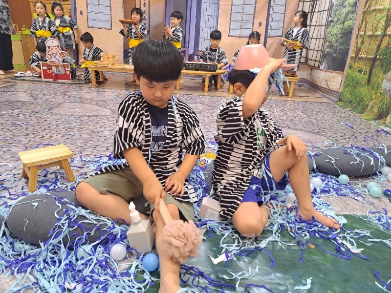 (영덕야성초등학교-8612 (첨부)) 다문화체험놀이1.jpg