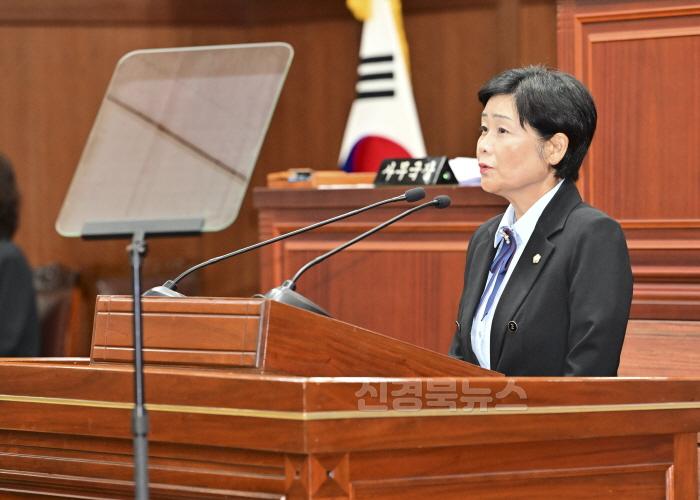 [크기변환]박복순 예산결산특별위원장.jpg