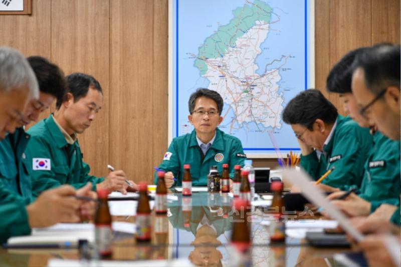 영주-유정근 영주시장 권한대행이 긴급대책회의를 개최했다(1).jpg