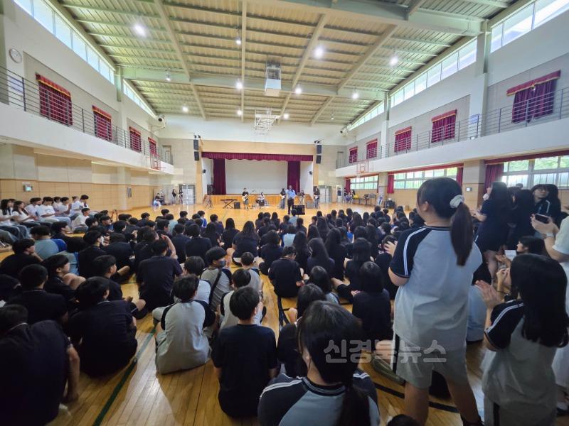 북삼중학교_2025 탄소중립 버스킹2.jpg
