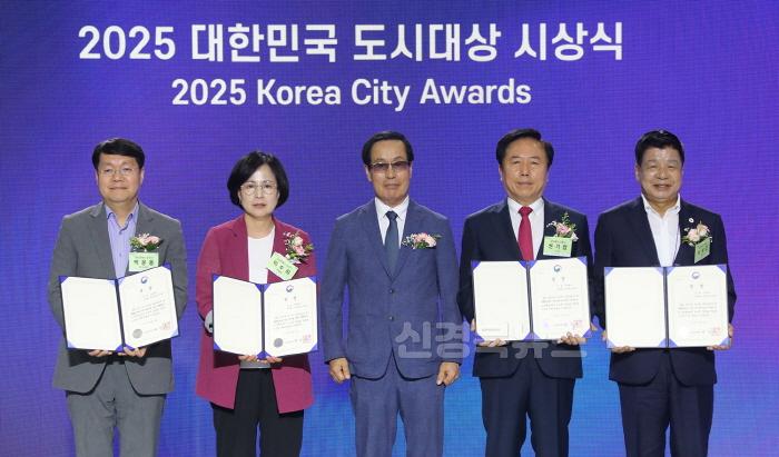 [크기변환]0715 안동시, 2025년 대한민국 도시대상 ‘국토부 장관상’ 수상 (2).jpg