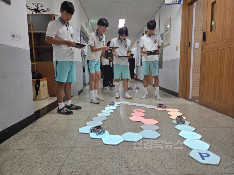 [문경공고] 문경공업고등학교, 2025 중학생 대상 전공 체험 프로그램 성료1.jpg