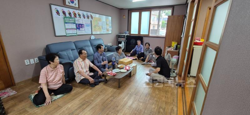 경산시 - 자인면장, 폭염·화재 예방 위해 경로당 23개소 점검… 어르신 건강 살펴.jpg