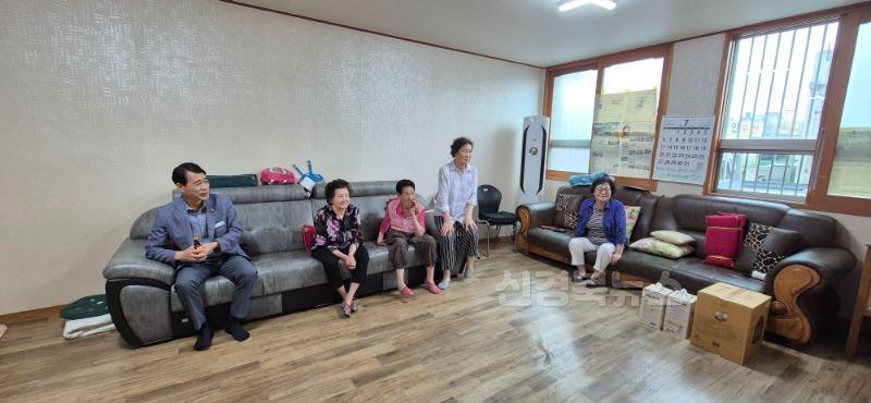 경산시 - 자인면장, 폭염·화재 예방 위해 경로당 23개소 점검… 어르신 건강 살펴2.jpg