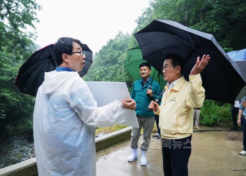 2 [사진] 영천시, 지역 주민과 함께 산사태취약지역 긴급 점검 (1).jpg