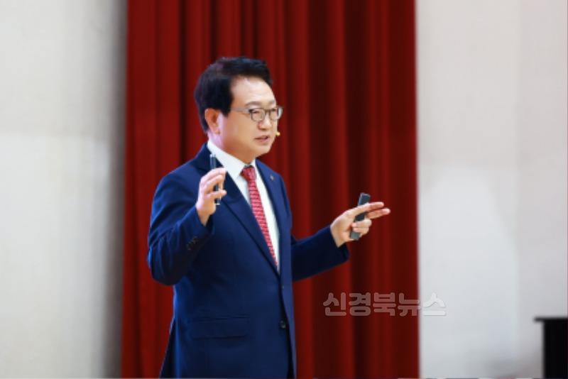 자율형공립고 2.0 운영을 위한 울진군수 초청 특강3.jpg