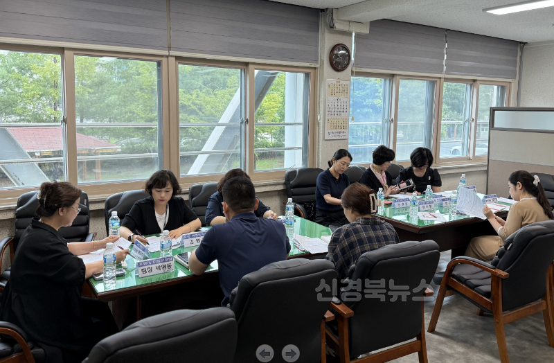 (포항여중) 지역 유관기관과 통합사례회의 개최 사진 (1).png