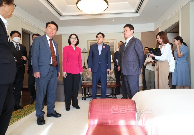 3.APEC_D-100_APEC(정상회의_관련_서울소재_정상급_숙박시설_방문).jpg