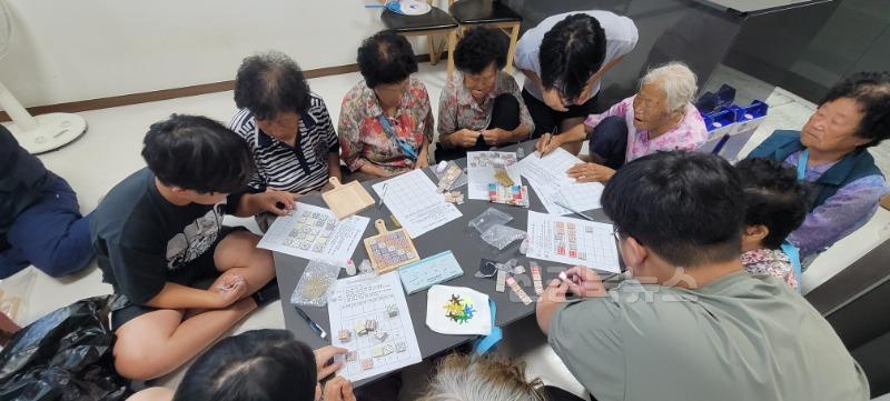 [산북중] 산북중, 어르신과 함께하는 수학 체험 활동 운영4.jpg