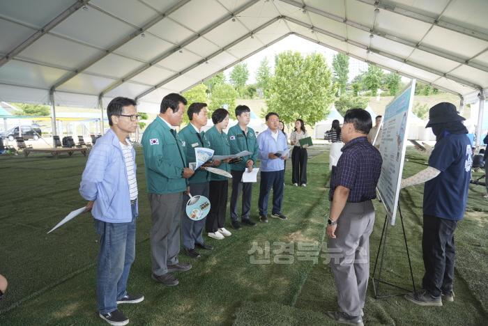 [크기변환]문화복지위원회_현장방문(수페스타현장) (2).jpg