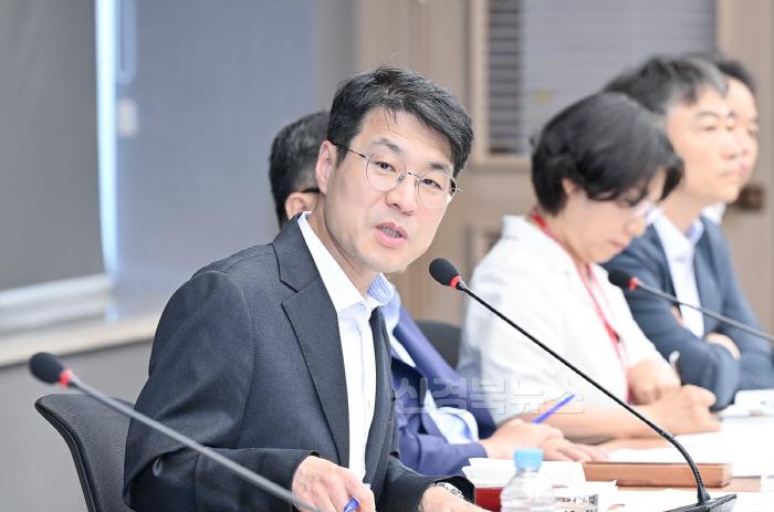 [크기변환][붙임]_간부회의_사진_5.jpg