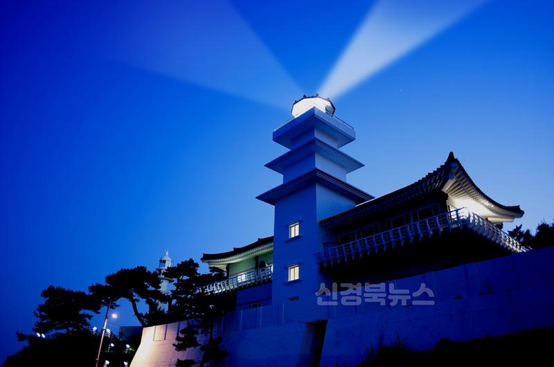 송대말등대.jpg