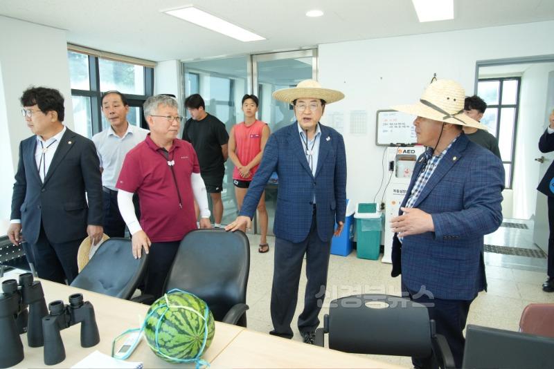 2-3. 주낙영 경주시장, 해수욕장 현장 점검 나서(3).jpg