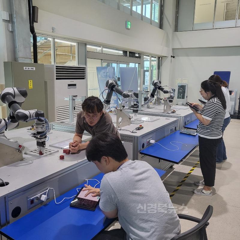 [문경공업고] 문경공업고, AI・로봇 분야 미래역량강화연수 실시3.JPG