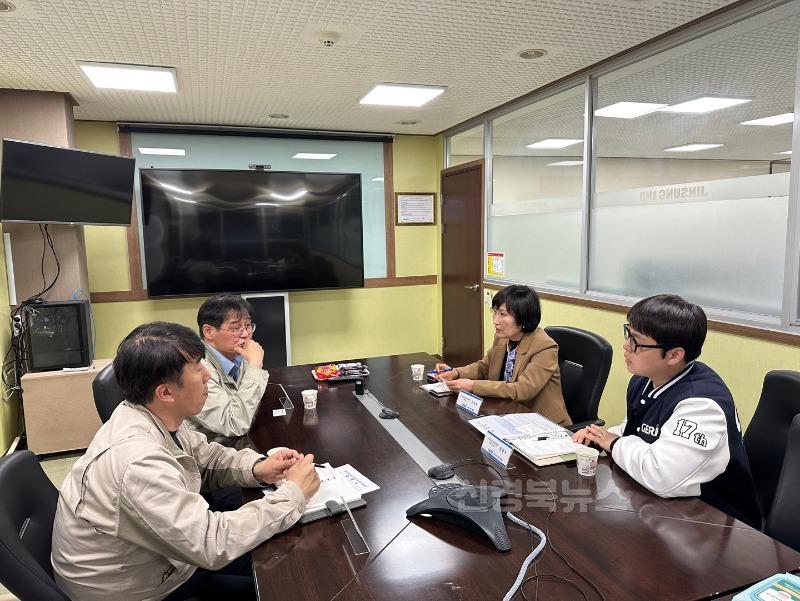 2025 앵커기업 수요맞춤 ESG 경영 지원사업 참여기업인 진성아이엔디를 방문, 사업설명과 애로사항을 청취하였다..jpg